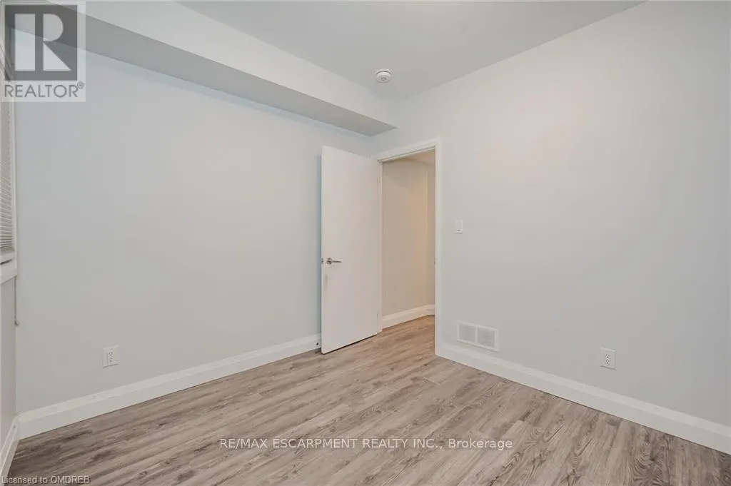 2 - 74 CATHCART STREET