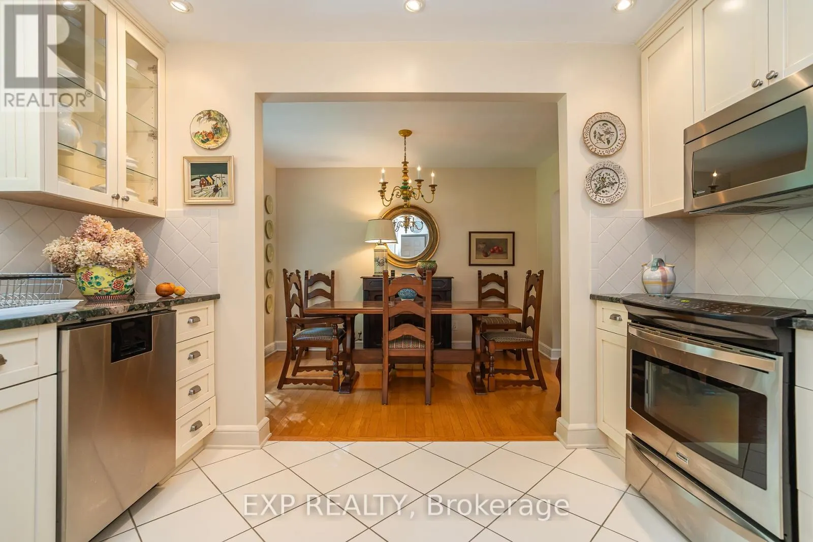 504 THESSALY CIRCLE