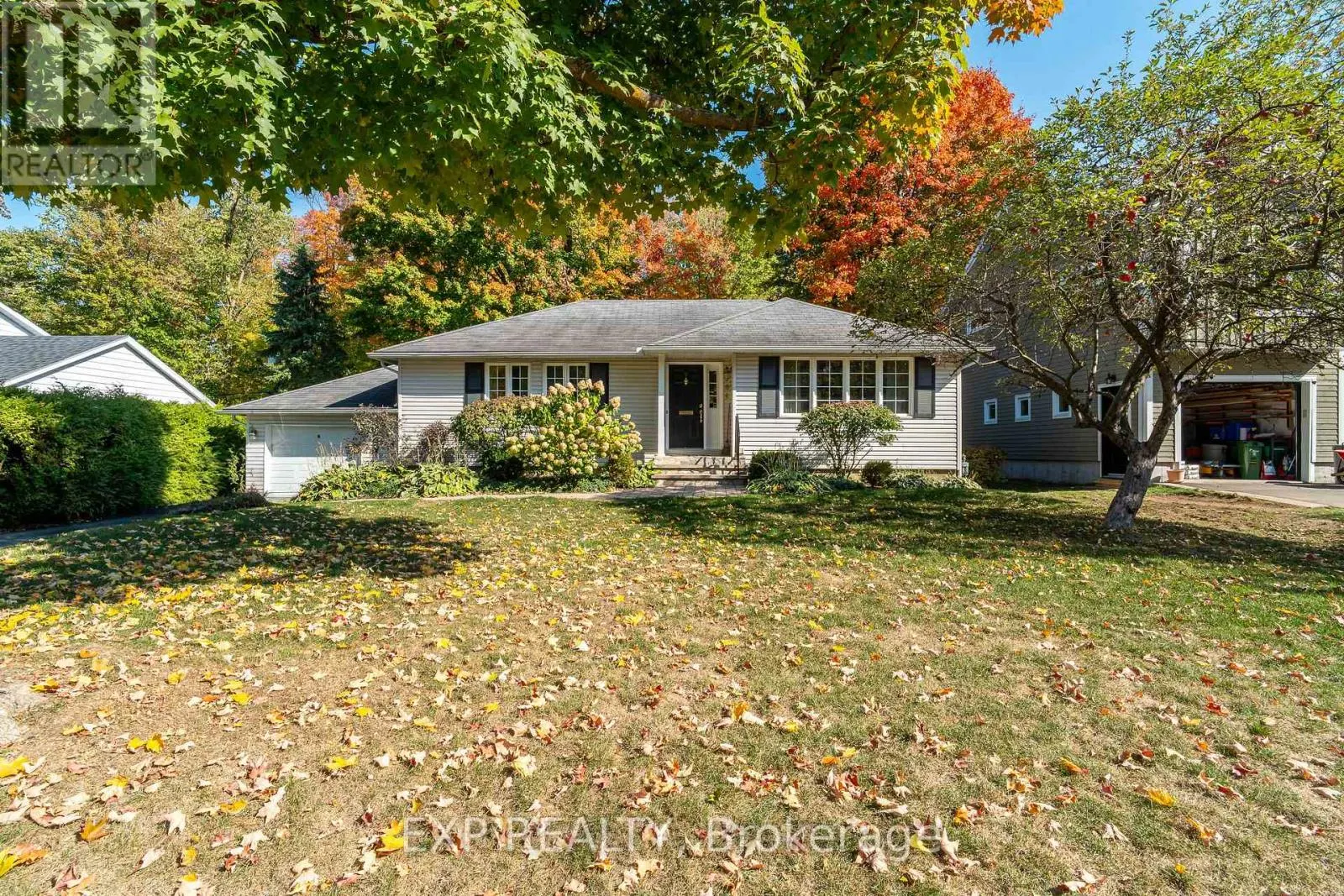 504 THESSALY CIRCLE