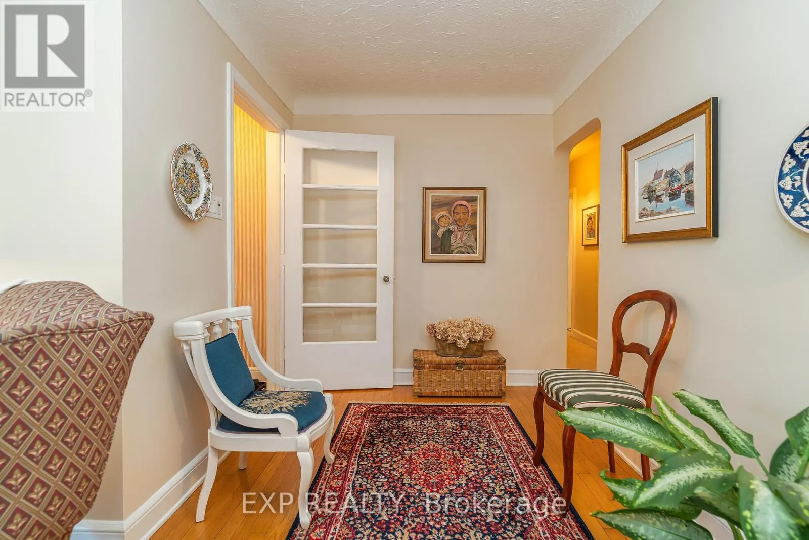 504 THESSALY CIRCLE