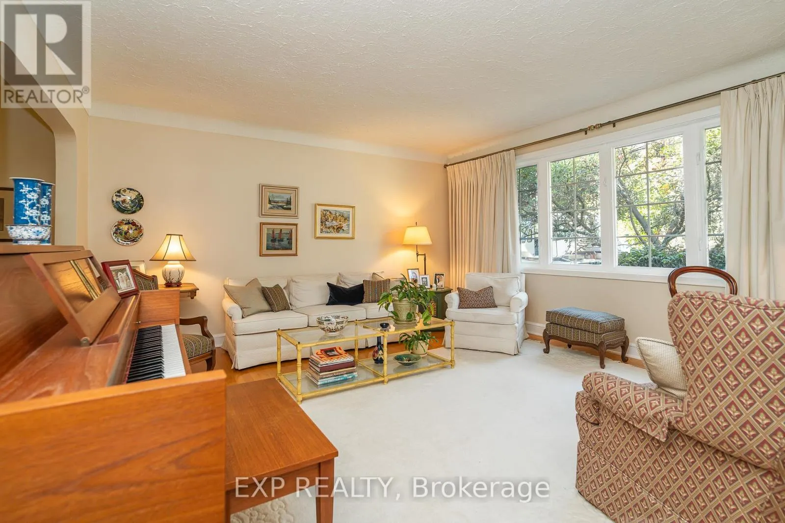 504 THESSALY CIRCLE