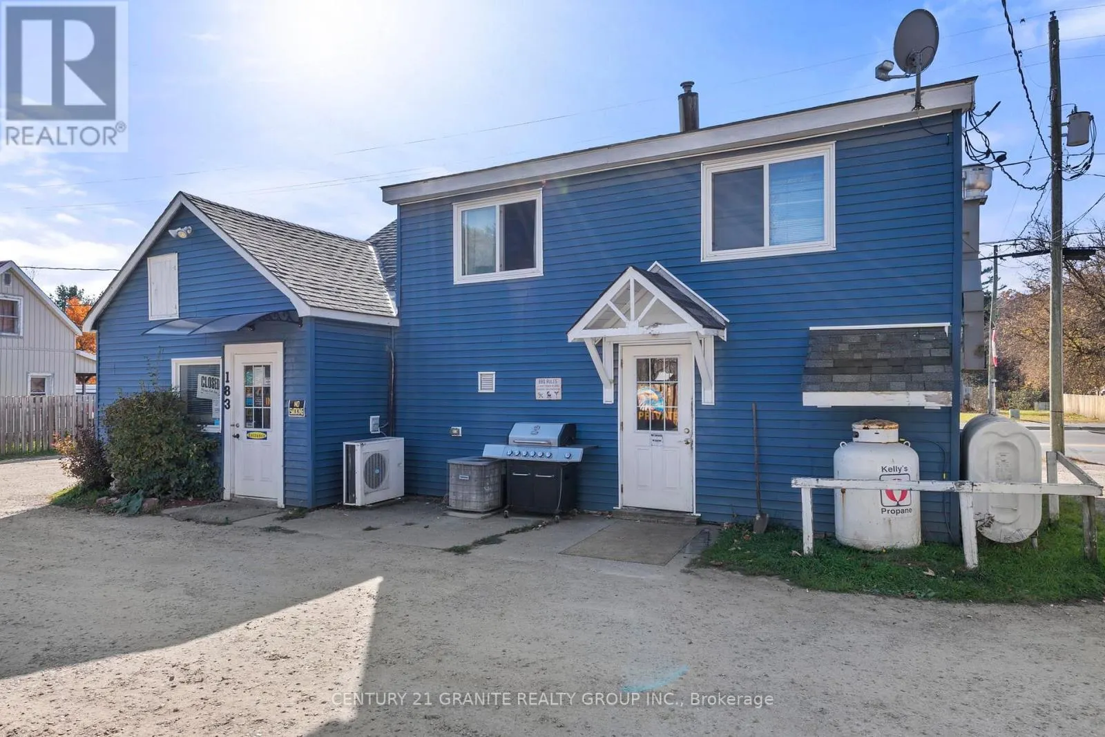 183 HASTINGS STREET N