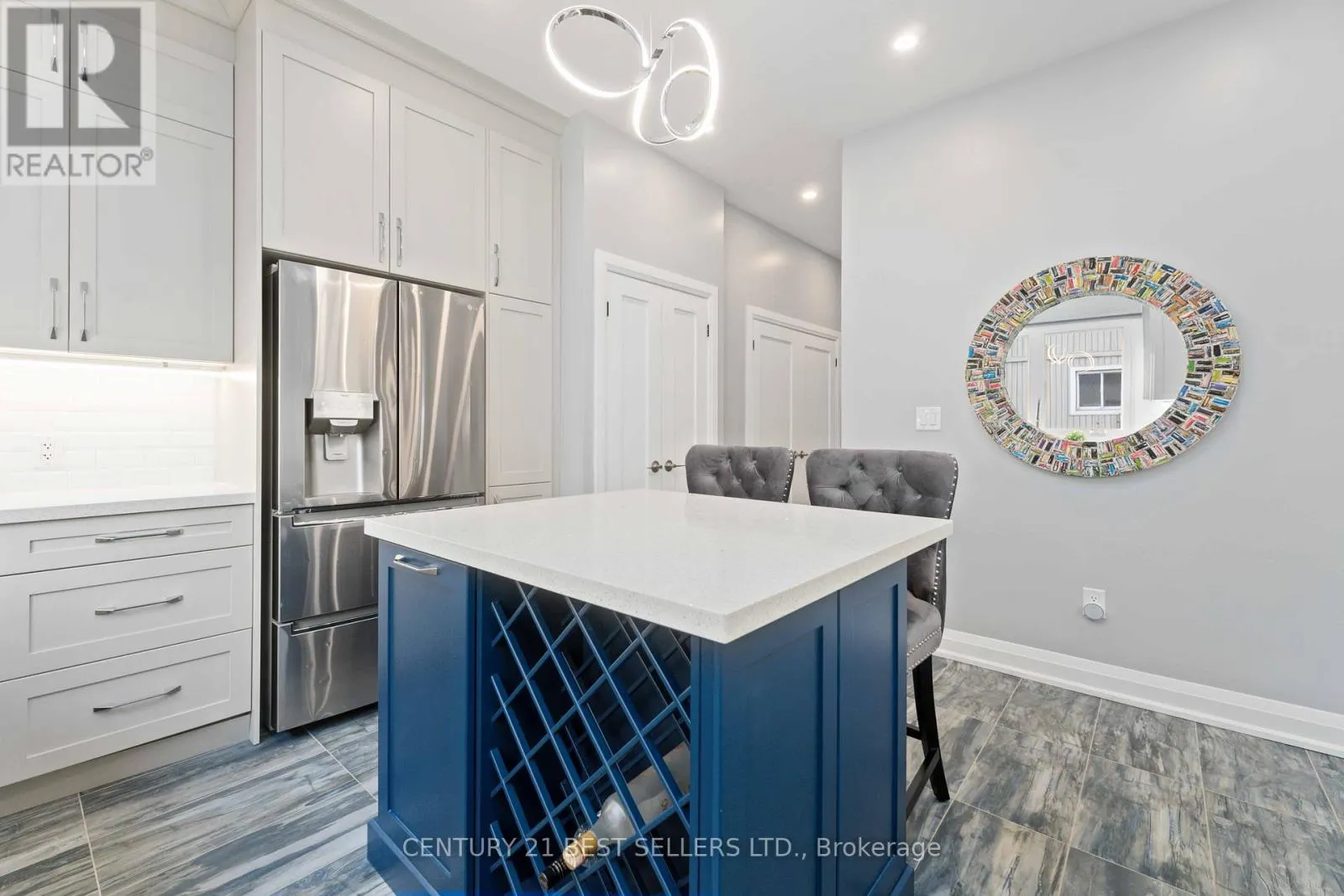 599 BEACH BOULEVARD