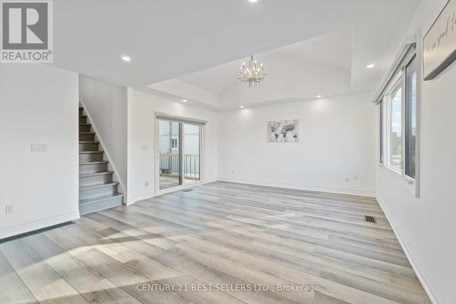 599 BEACH BOULEVARD