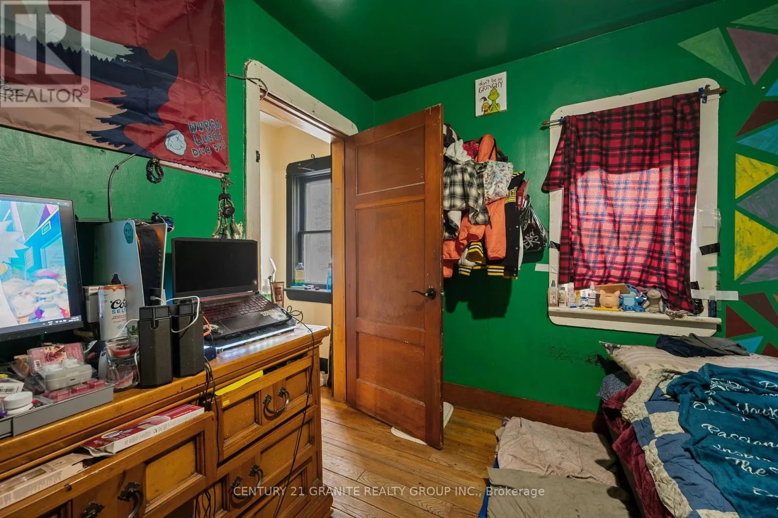 185 HASTINGS STREET N