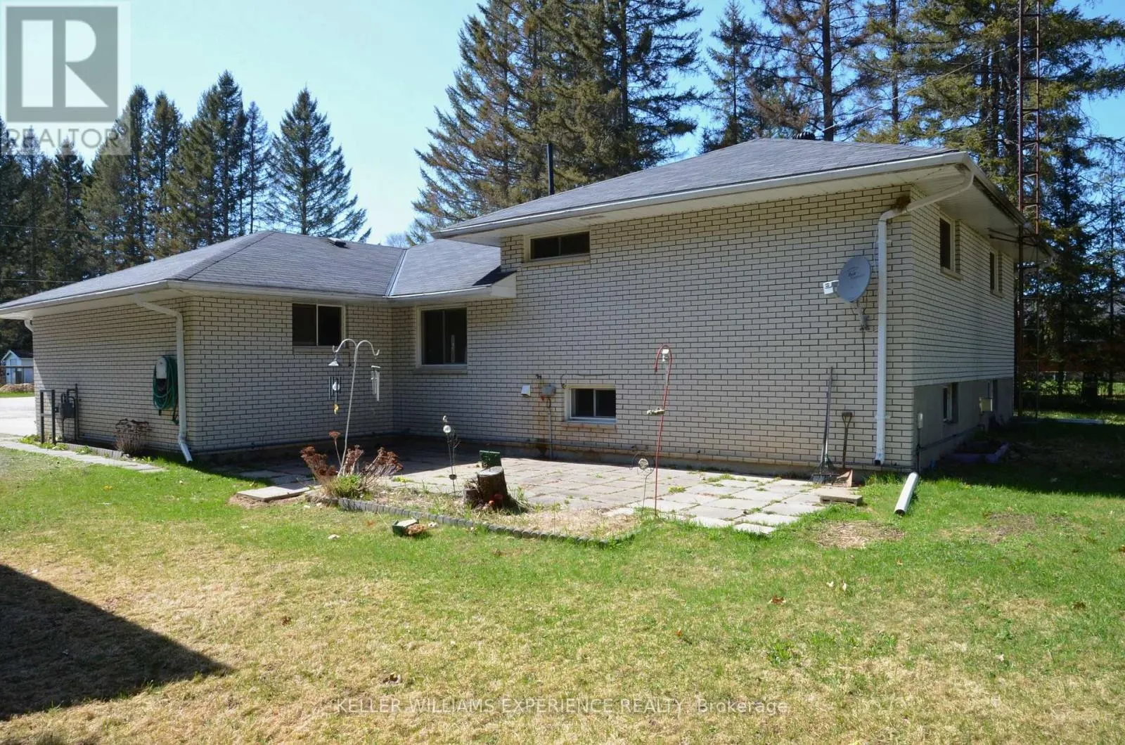 18 TEBBY BOULEVARD