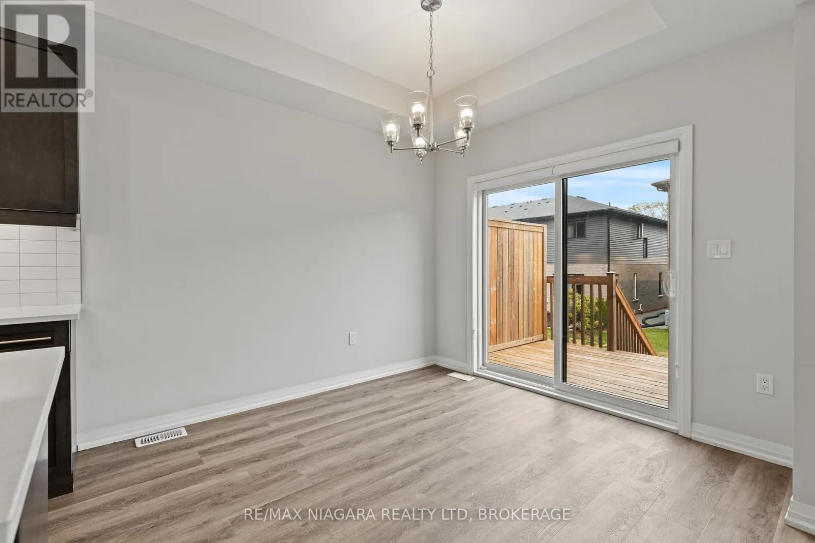 23 - 4552 PORTAGE ROAD, #23