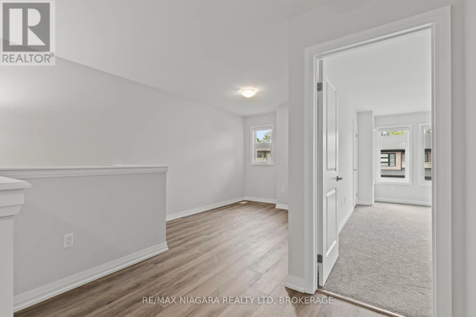 23 - 4552 PORTAGE ROAD, #23