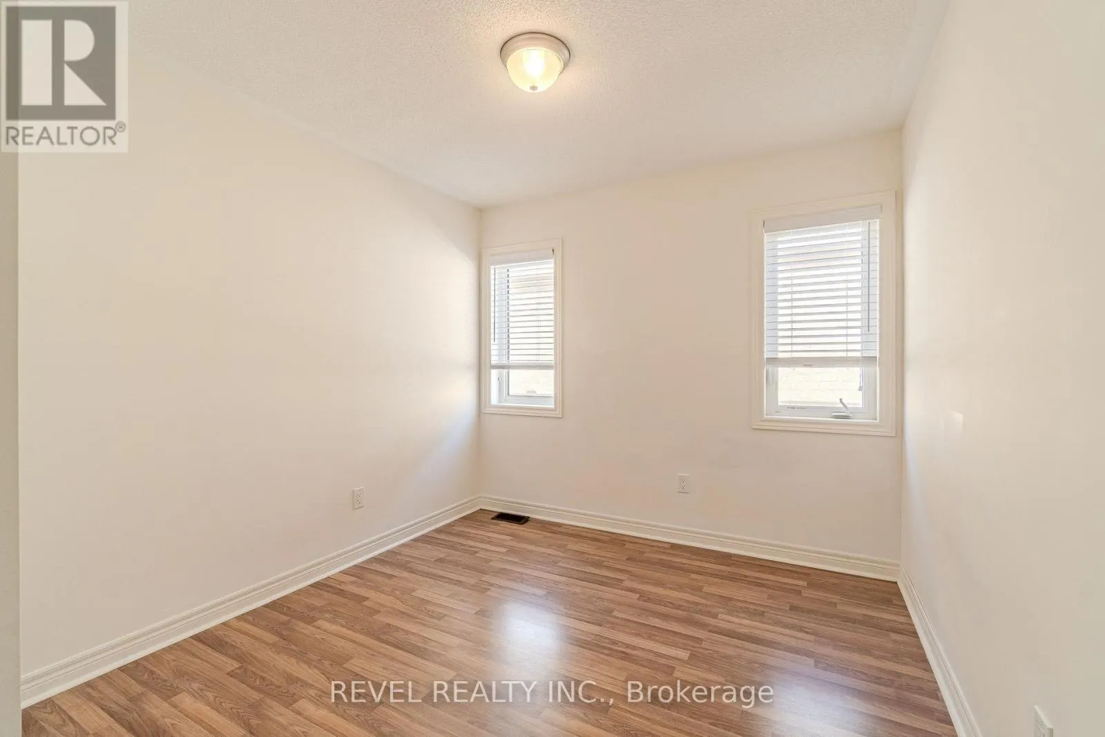 77 BARLOW PLACE