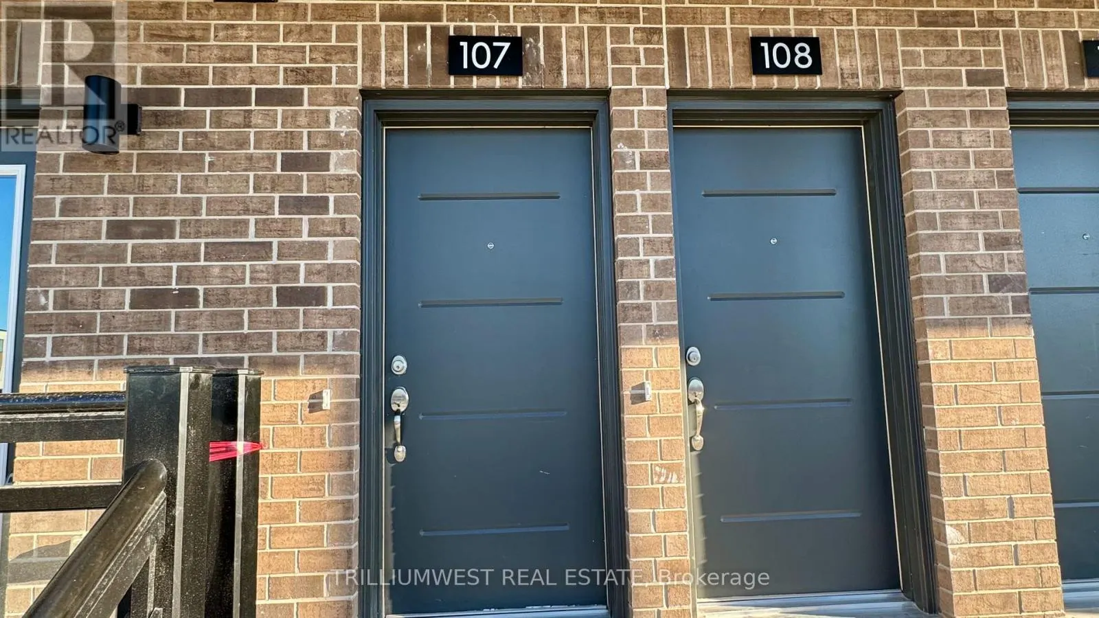 108 - 940 ST. DAVID STREET N