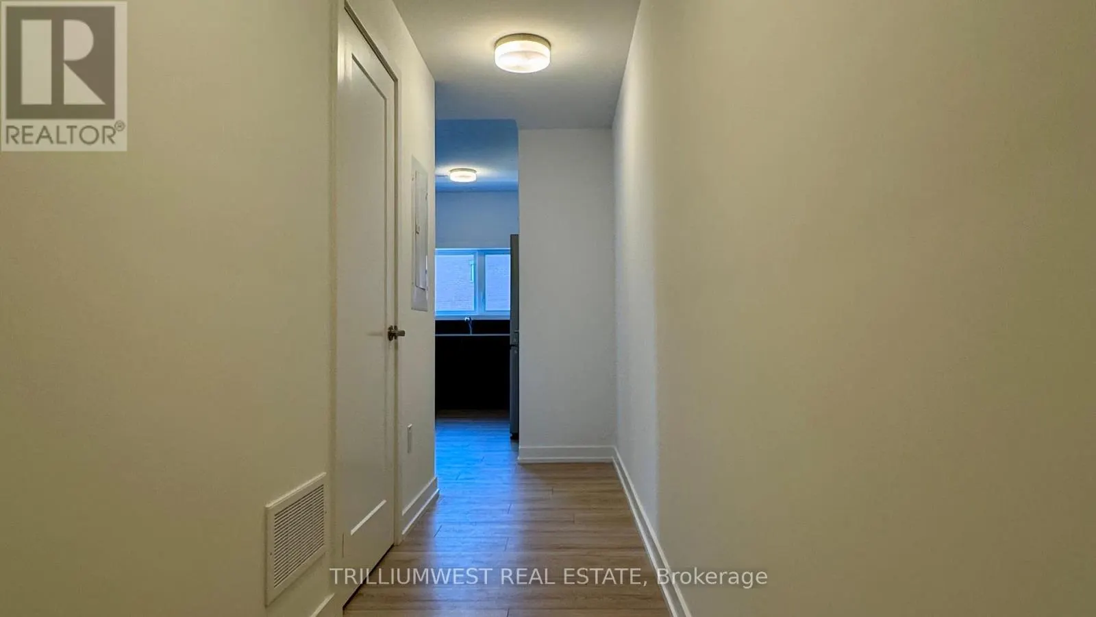 108 - 940 ST. DAVID STREET N
