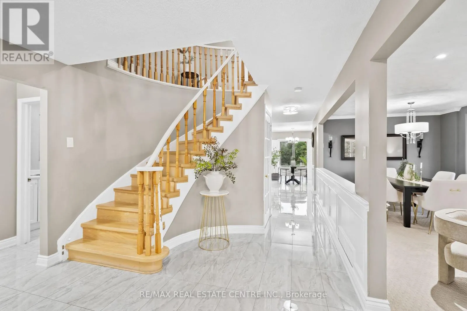 20 DRIFTWOOD PLACE