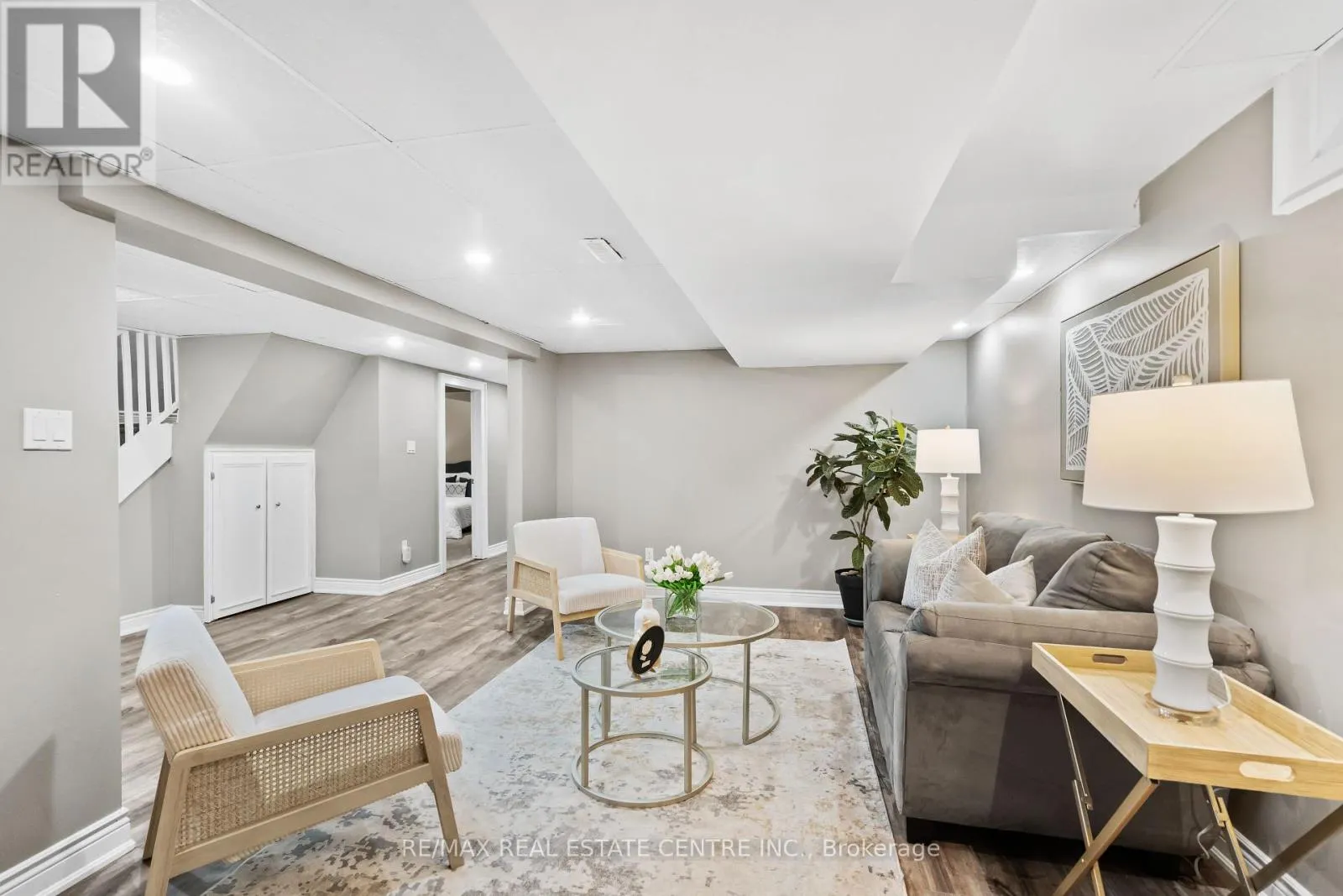 20 DRIFTWOOD PLACE