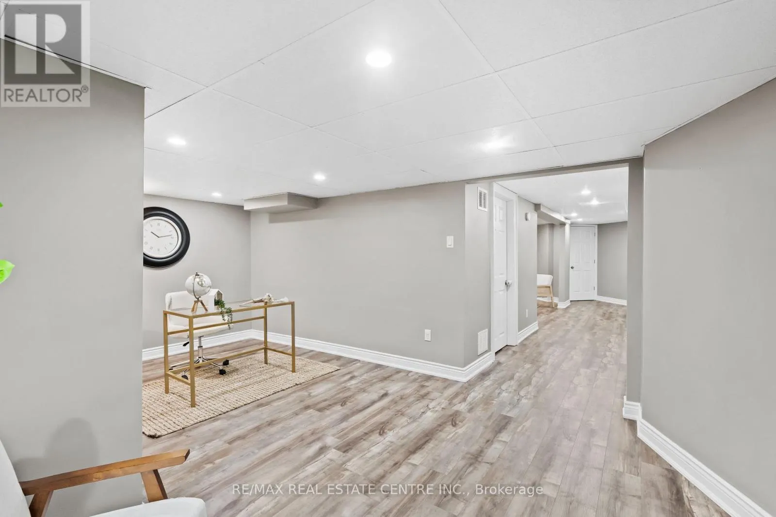 20 DRIFTWOOD PLACE