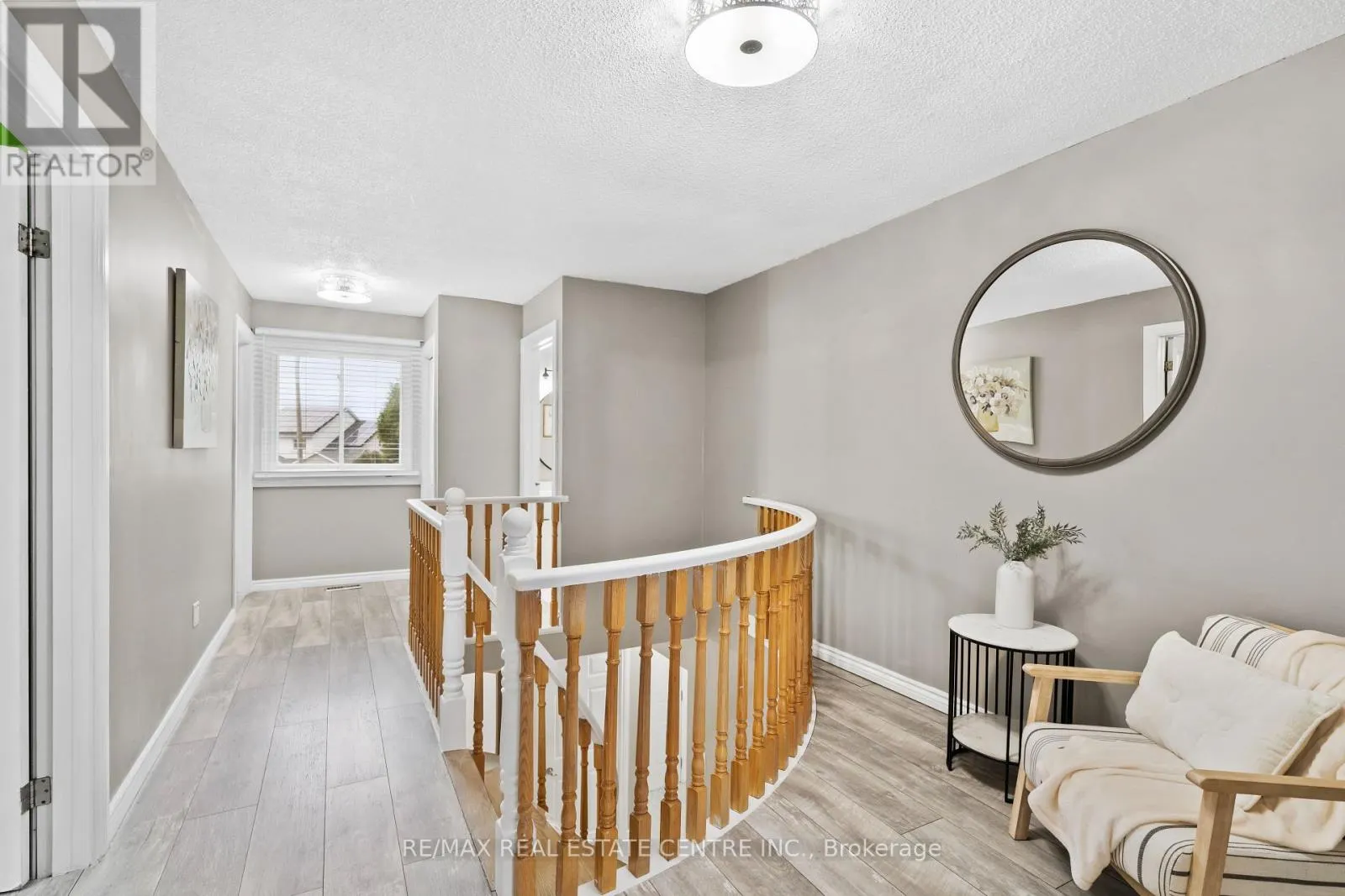 20 DRIFTWOOD PLACE