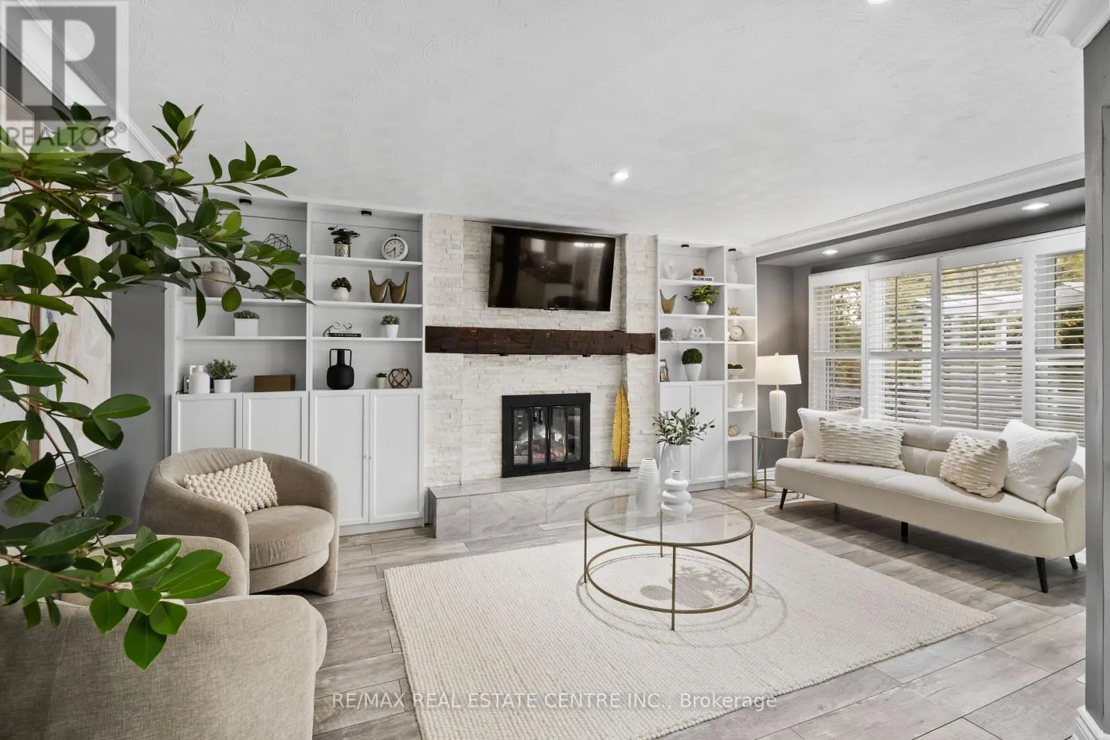 20 DRIFTWOOD PLACE