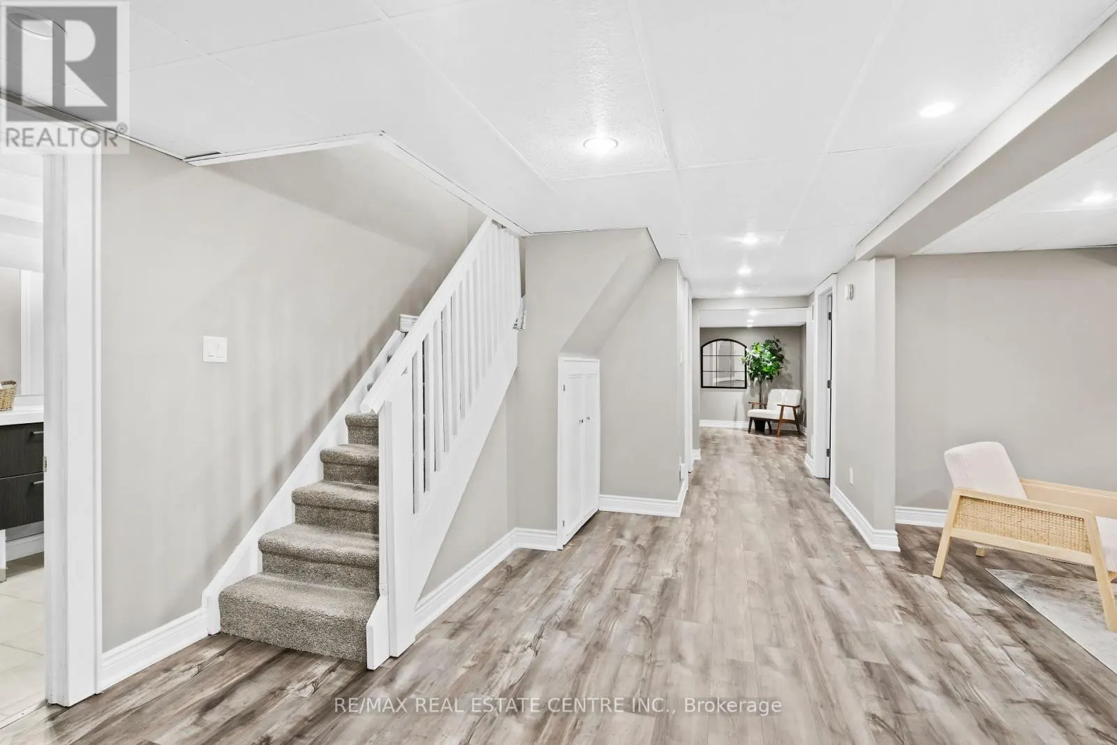 20 DRIFTWOOD PLACE