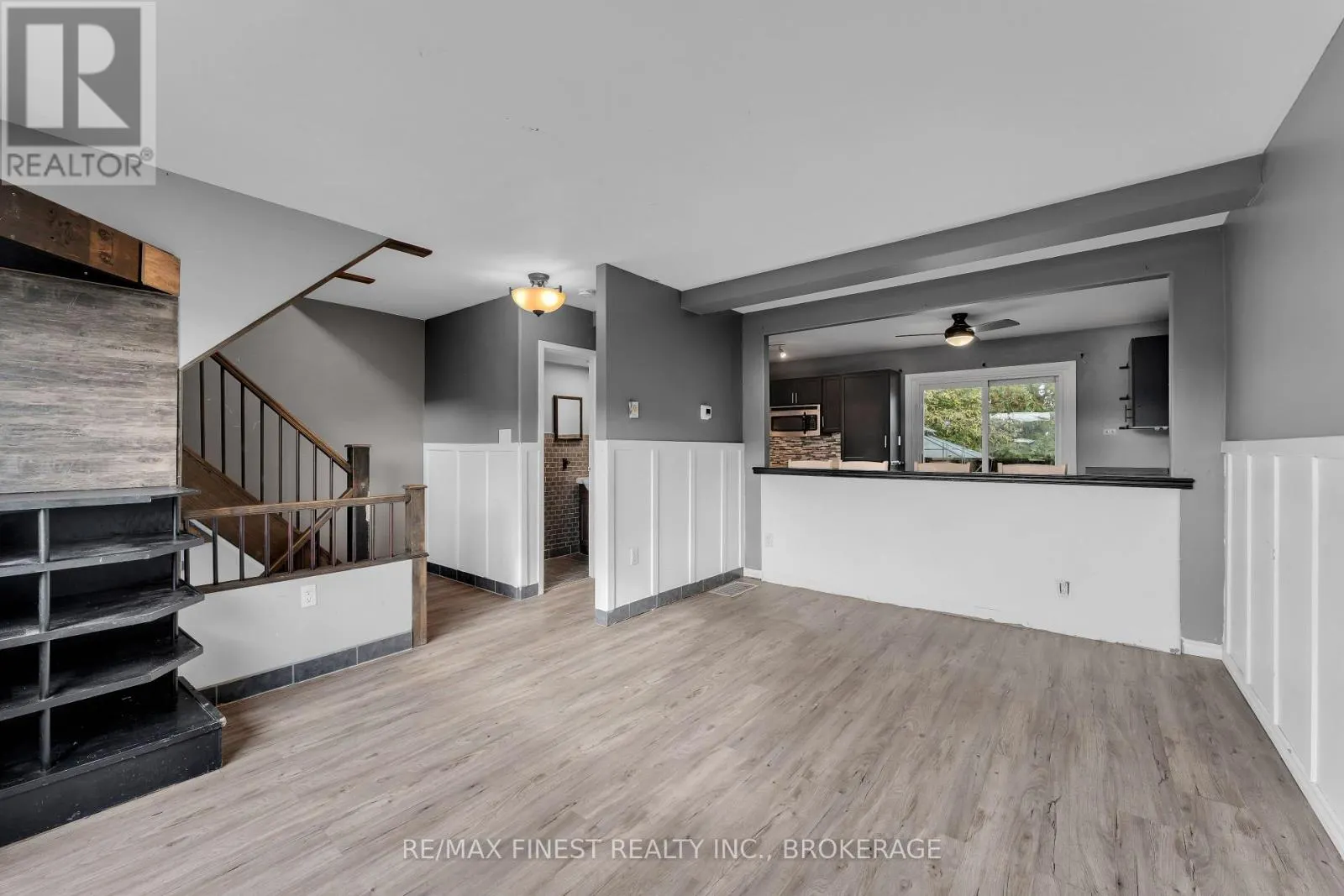 5 MEADOW LANE