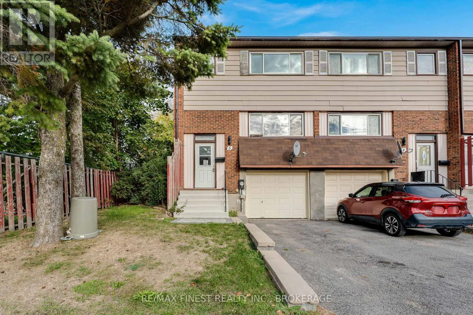 5 MEADOW LANE