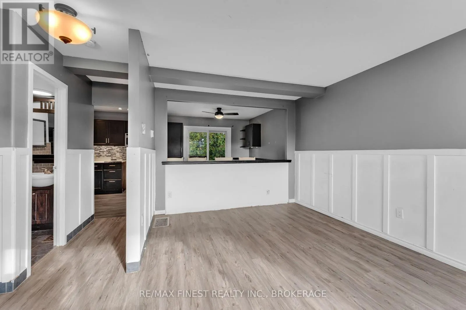 5 MEADOW LANE