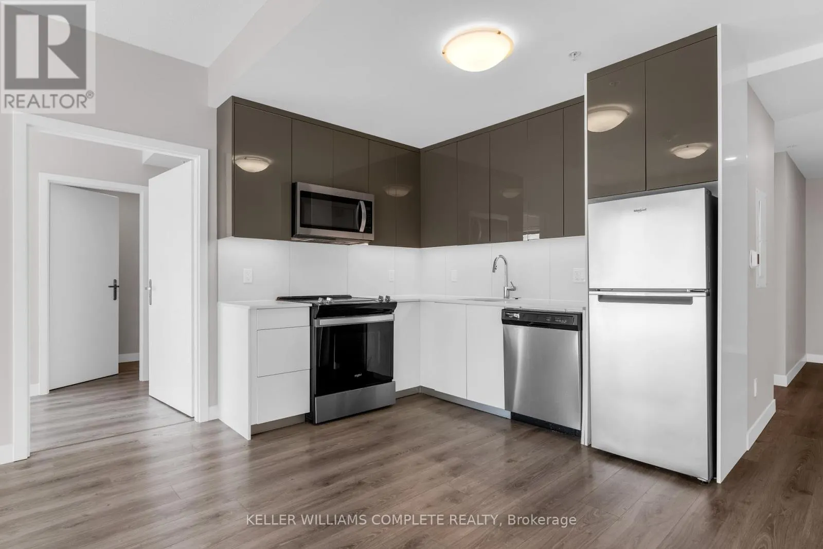 307 - 60 FREDERICK STREET