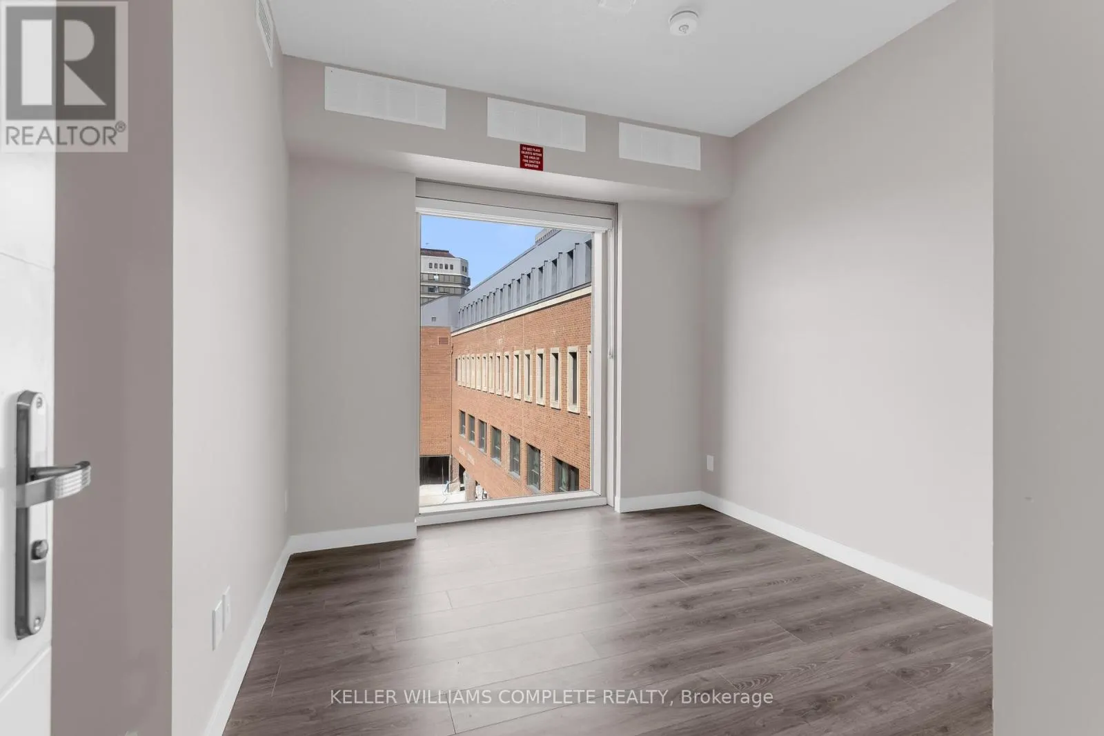 307 - 60 FREDERICK STREET