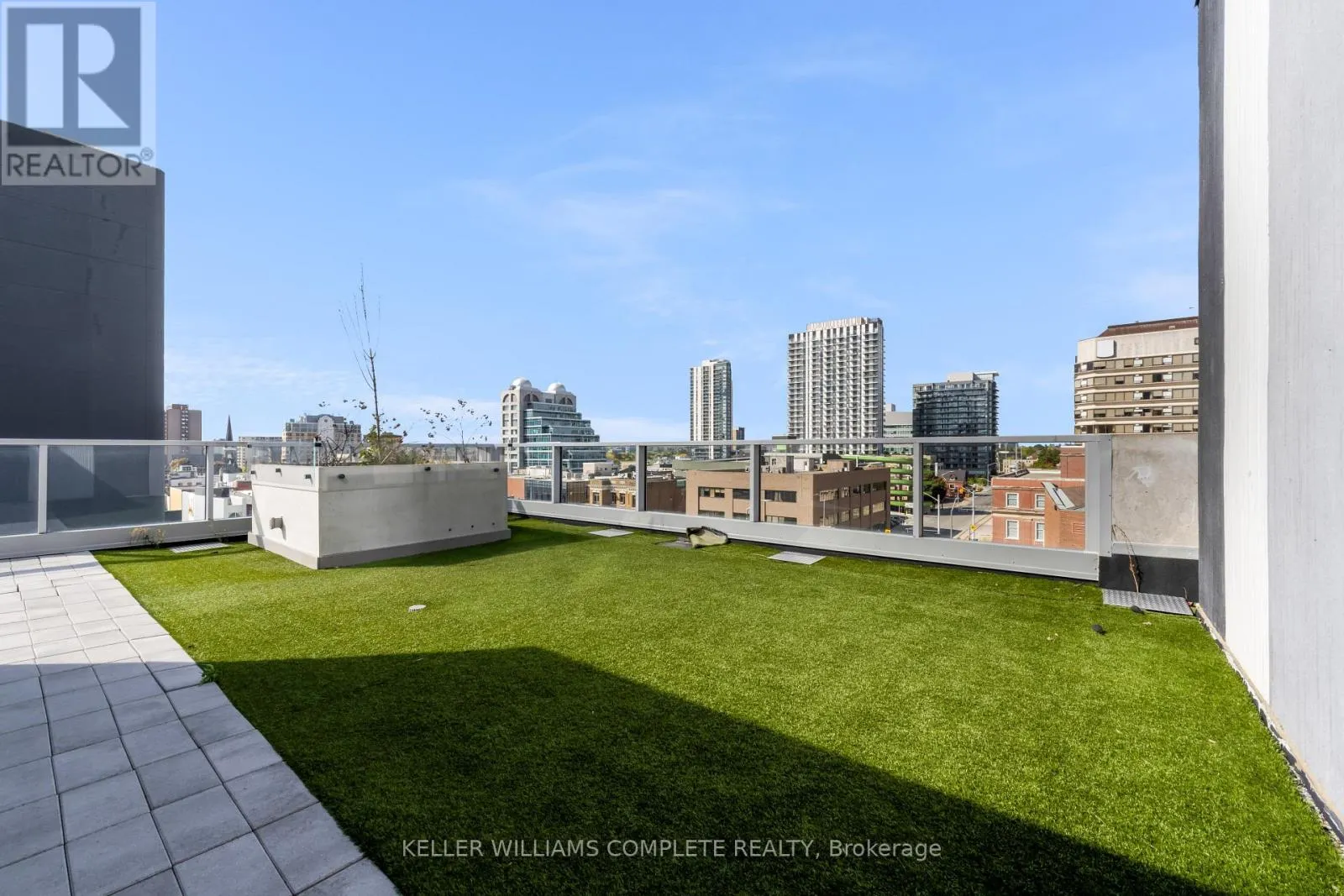 307 - 60 FREDERICK STREET