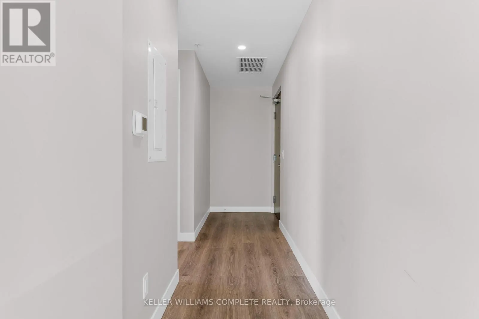 307 - 60 FREDERICK STREET