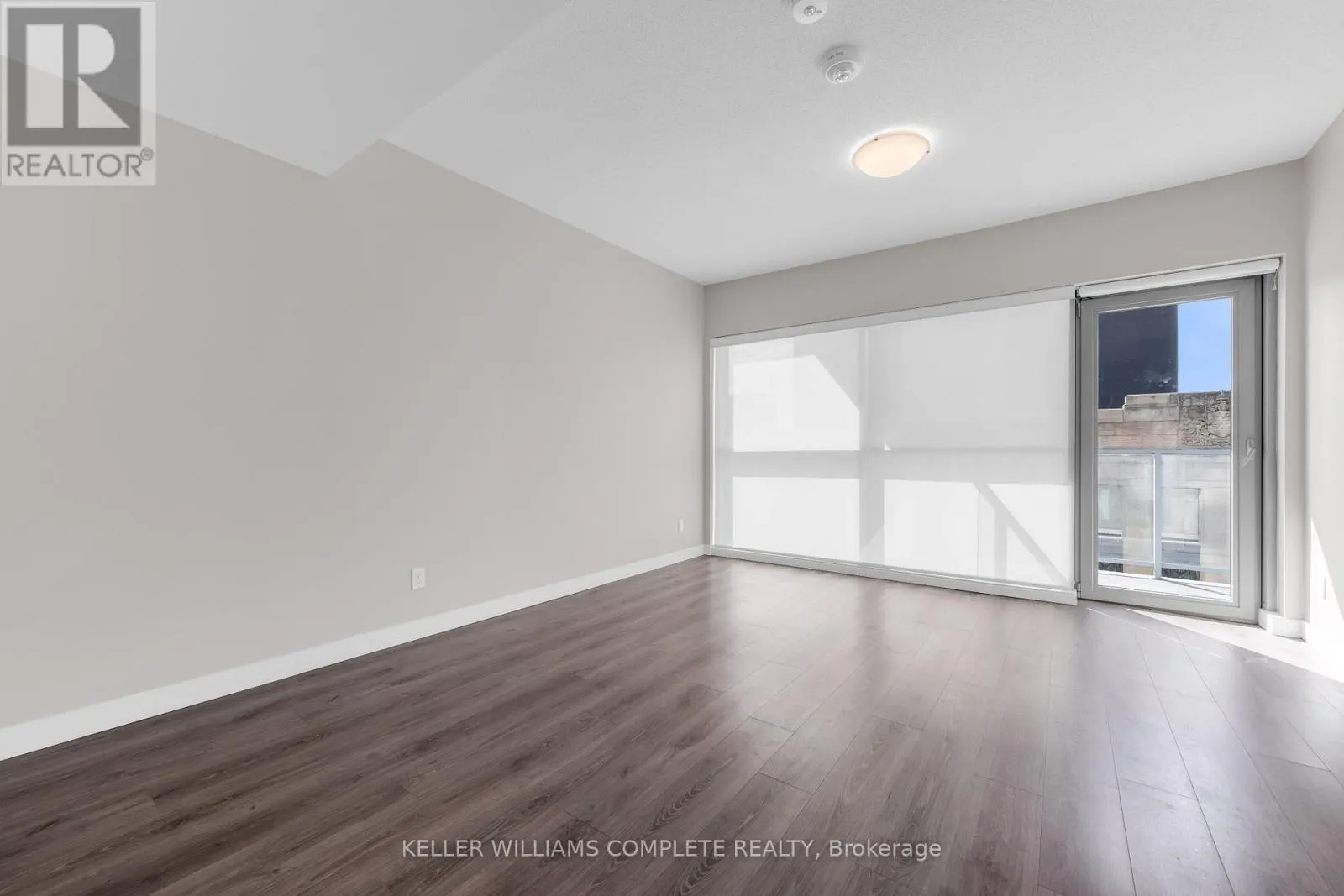 307 - 60 FREDERICK STREET