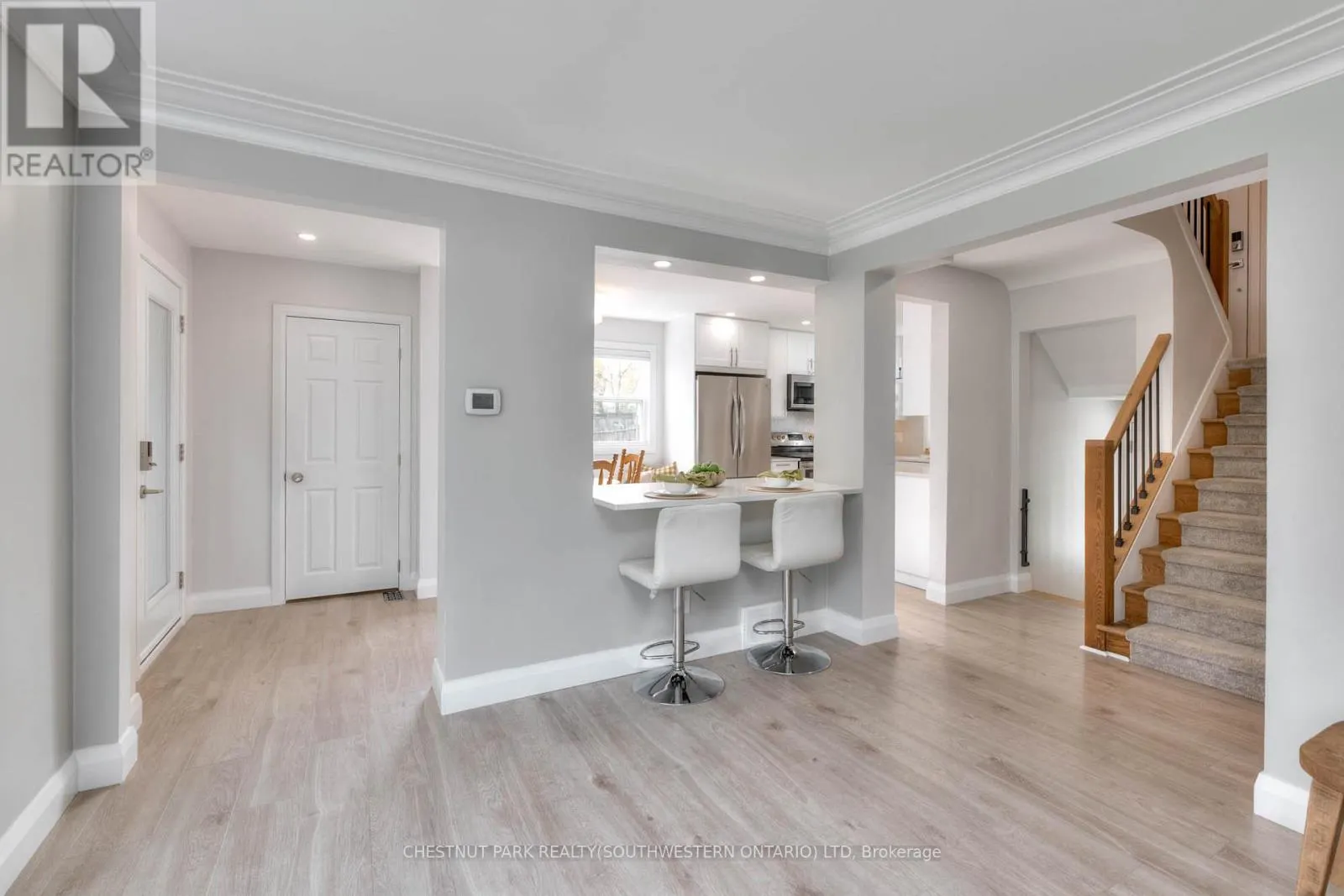 112 CEDAR STREET S