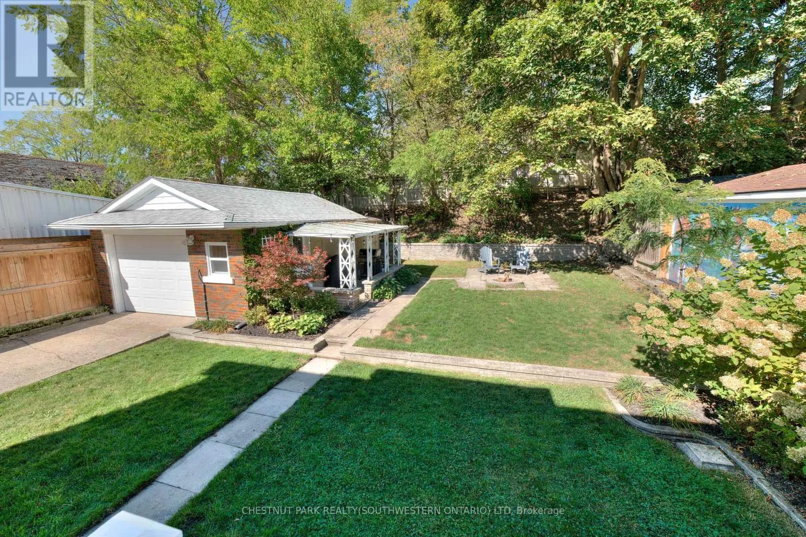 112 CEDAR STREET S