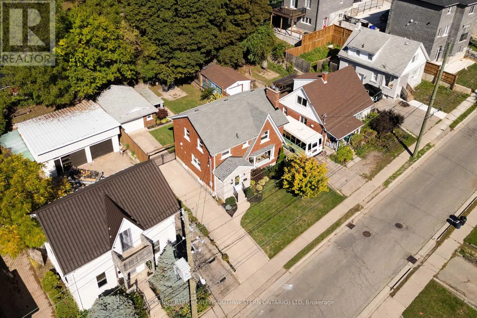 112 CEDAR STREET S