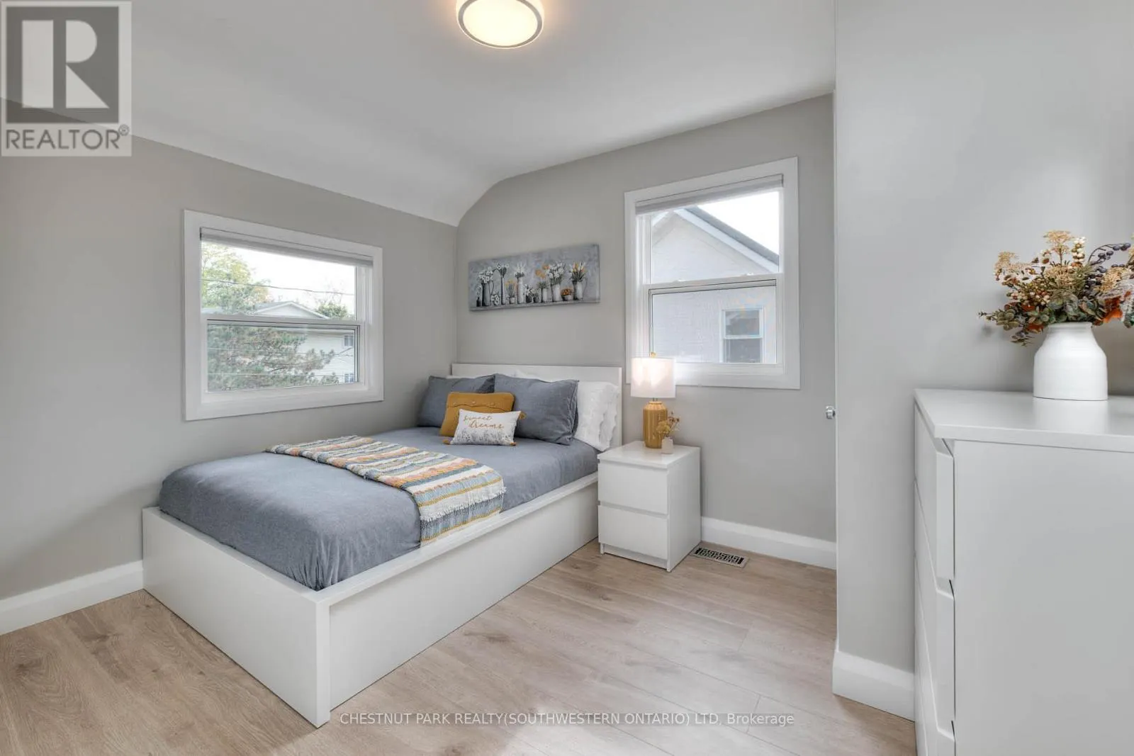 112 CEDAR STREET S