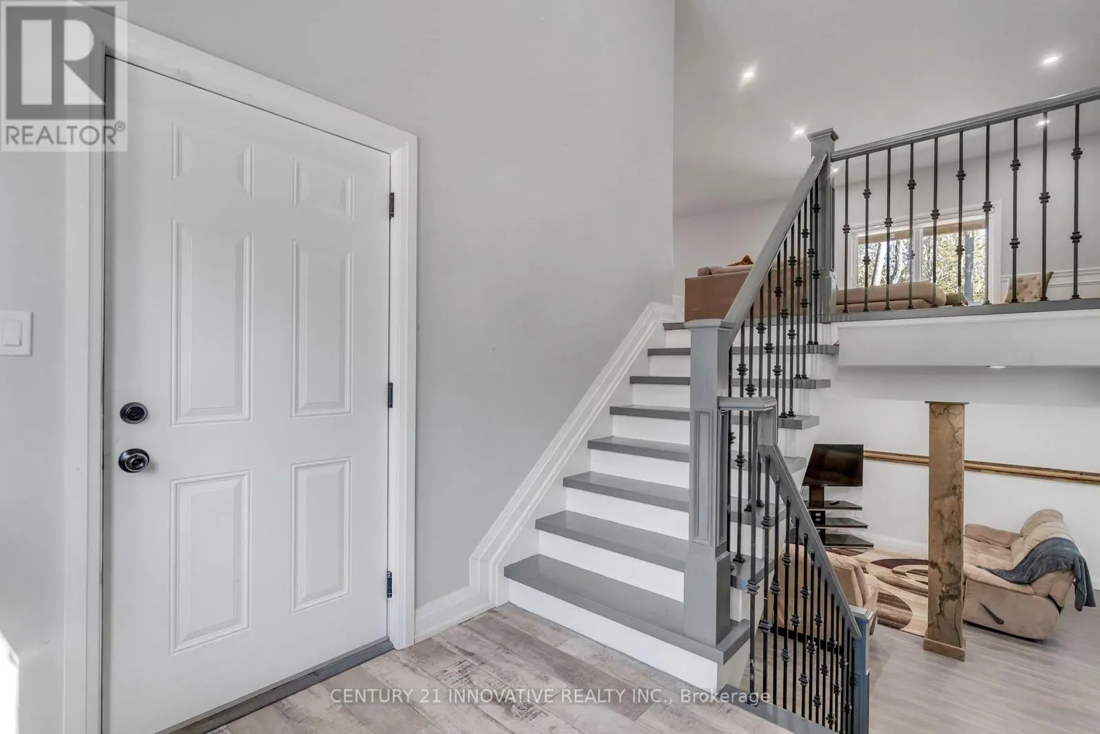 7 DUNCAN DRIVE