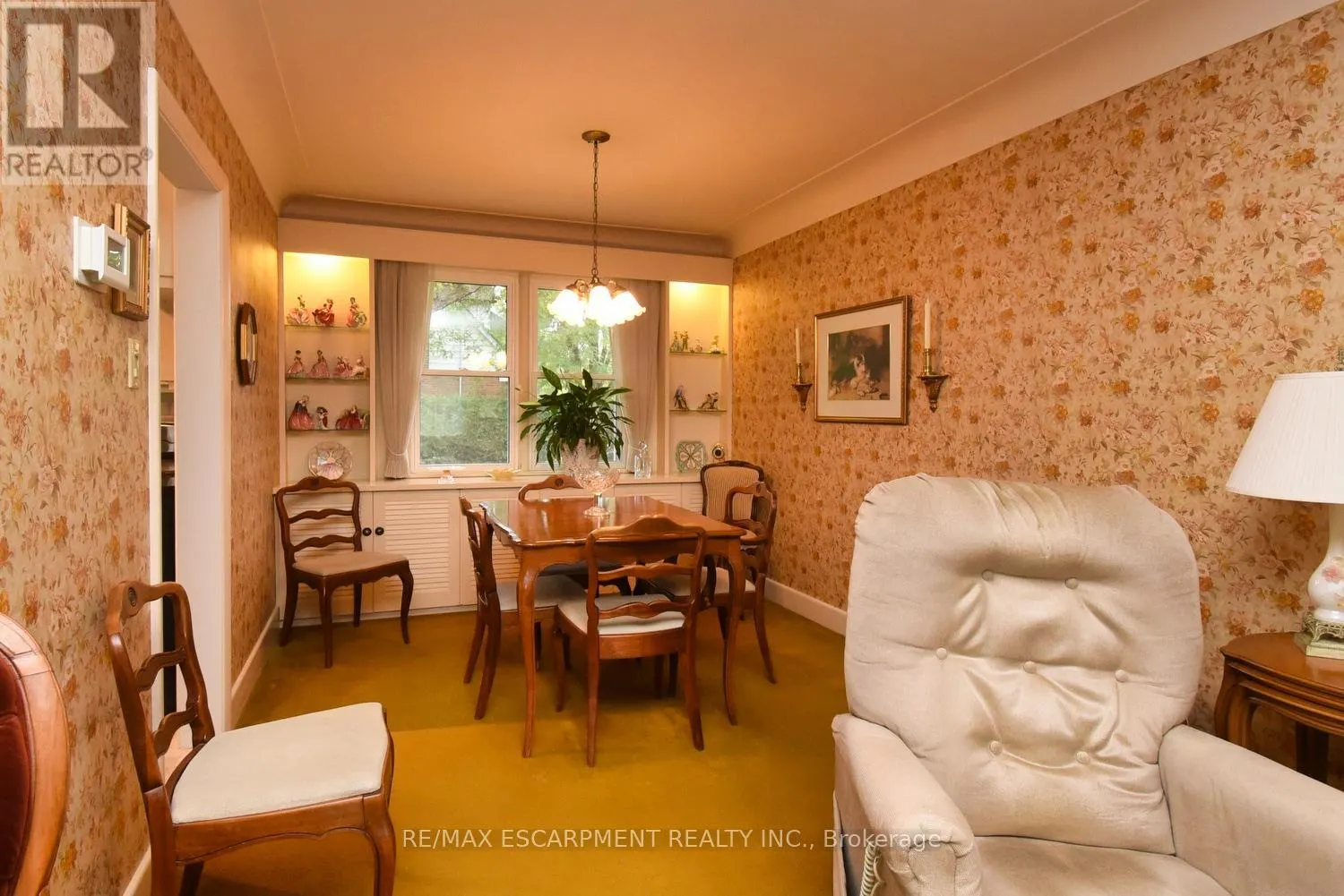 32 GRANT BOULEVARD