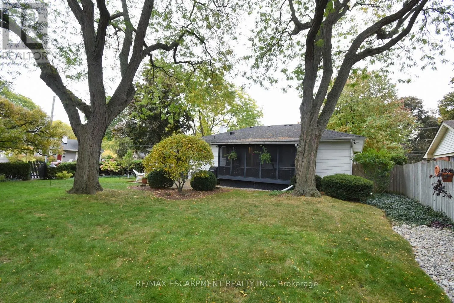 32 GRANT BOULEVARD