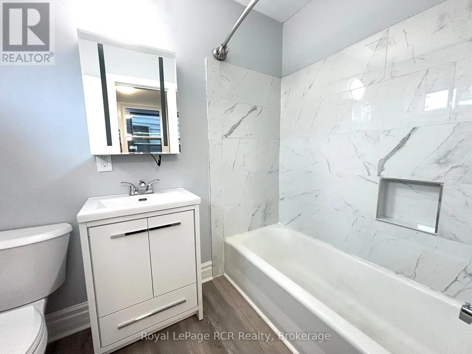 3 - 844 2ND AVENUE E, #3