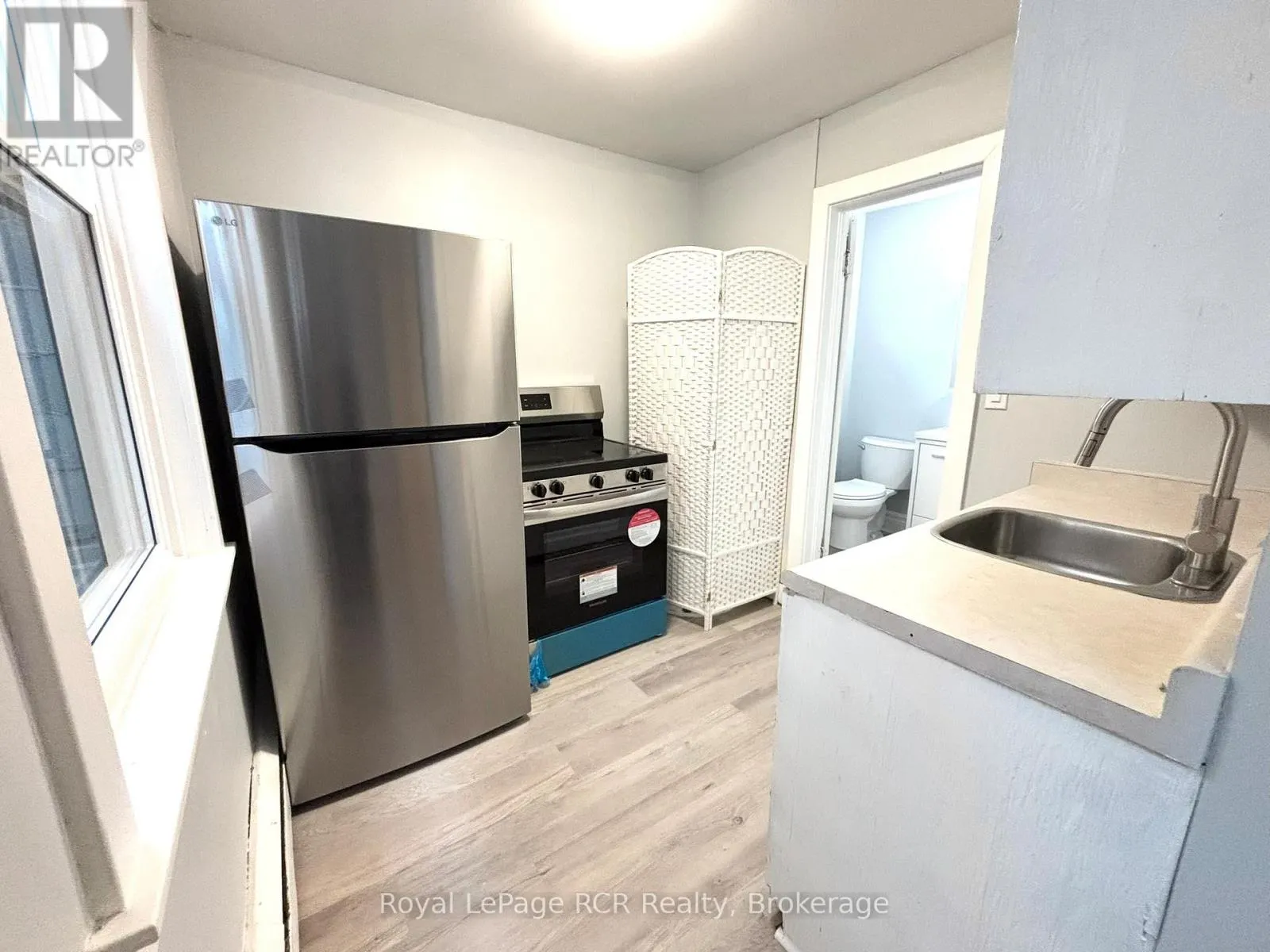 3 - 844 2ND AVENUE E, #3