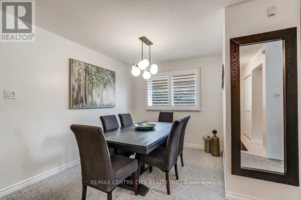 2 ALDERSBROOK CRESCENT