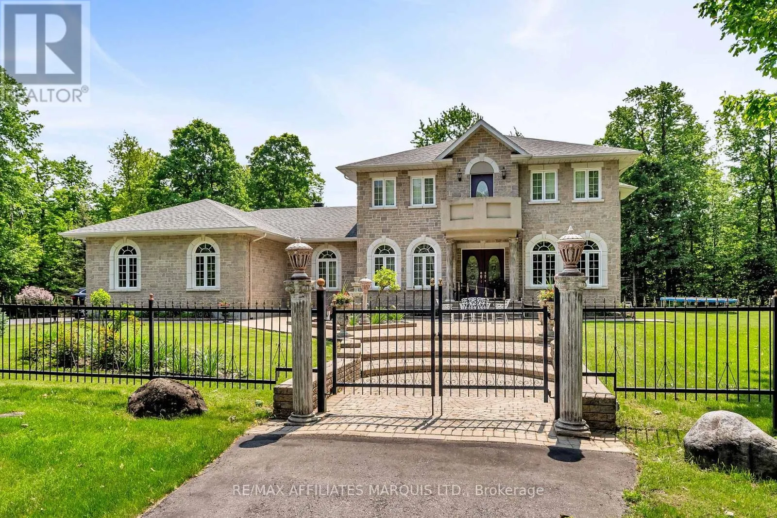 16935 BEAVER DAM DRIVE