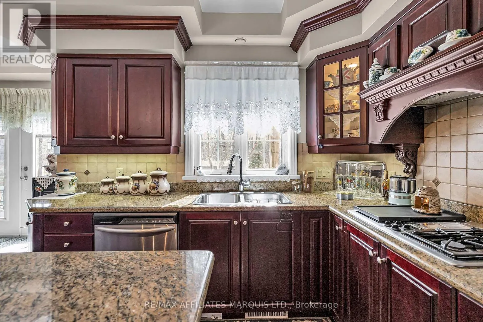 16935 BEAVER DAM DRIVE