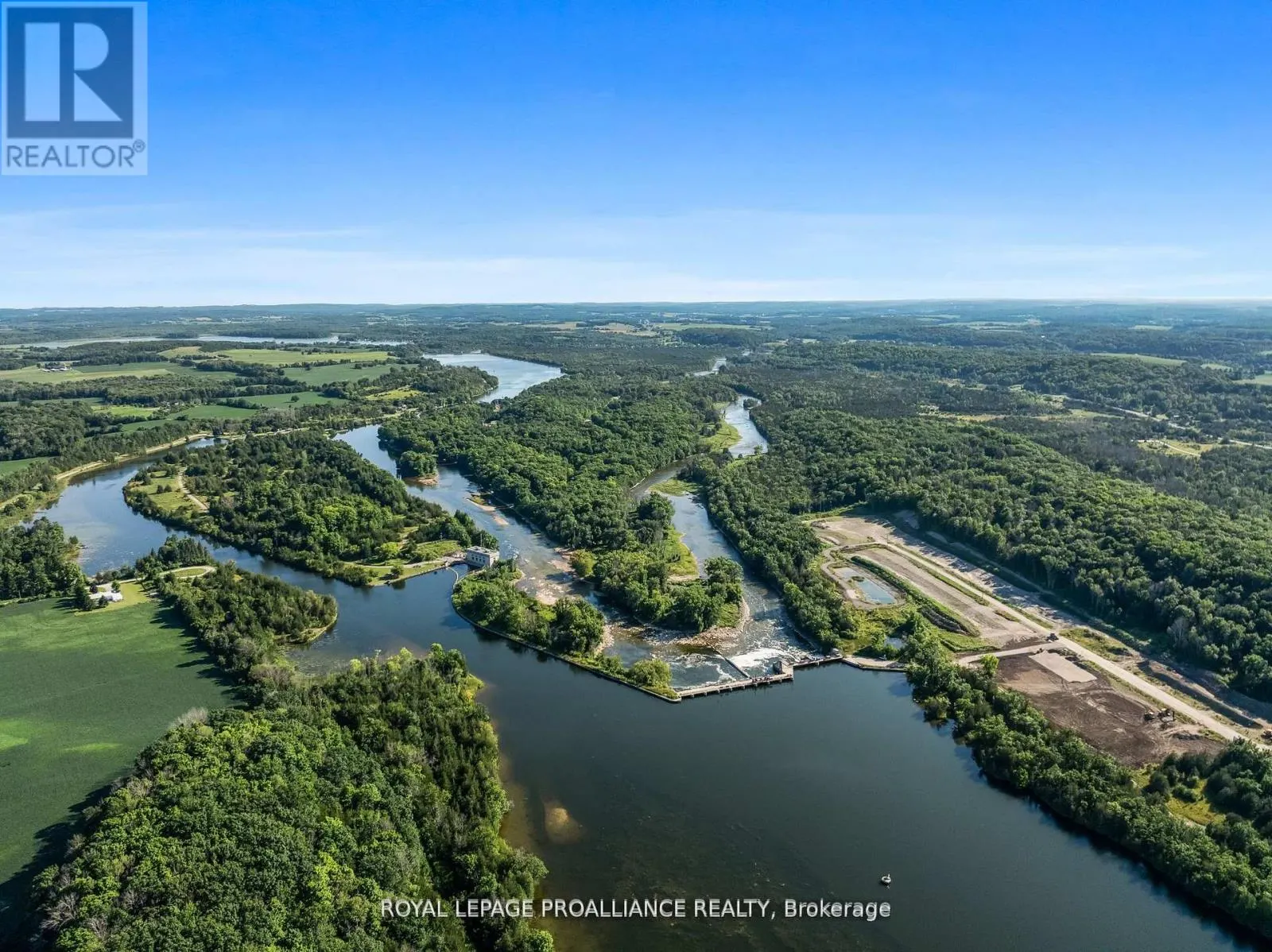 38 RIVERSIDE TRAIL