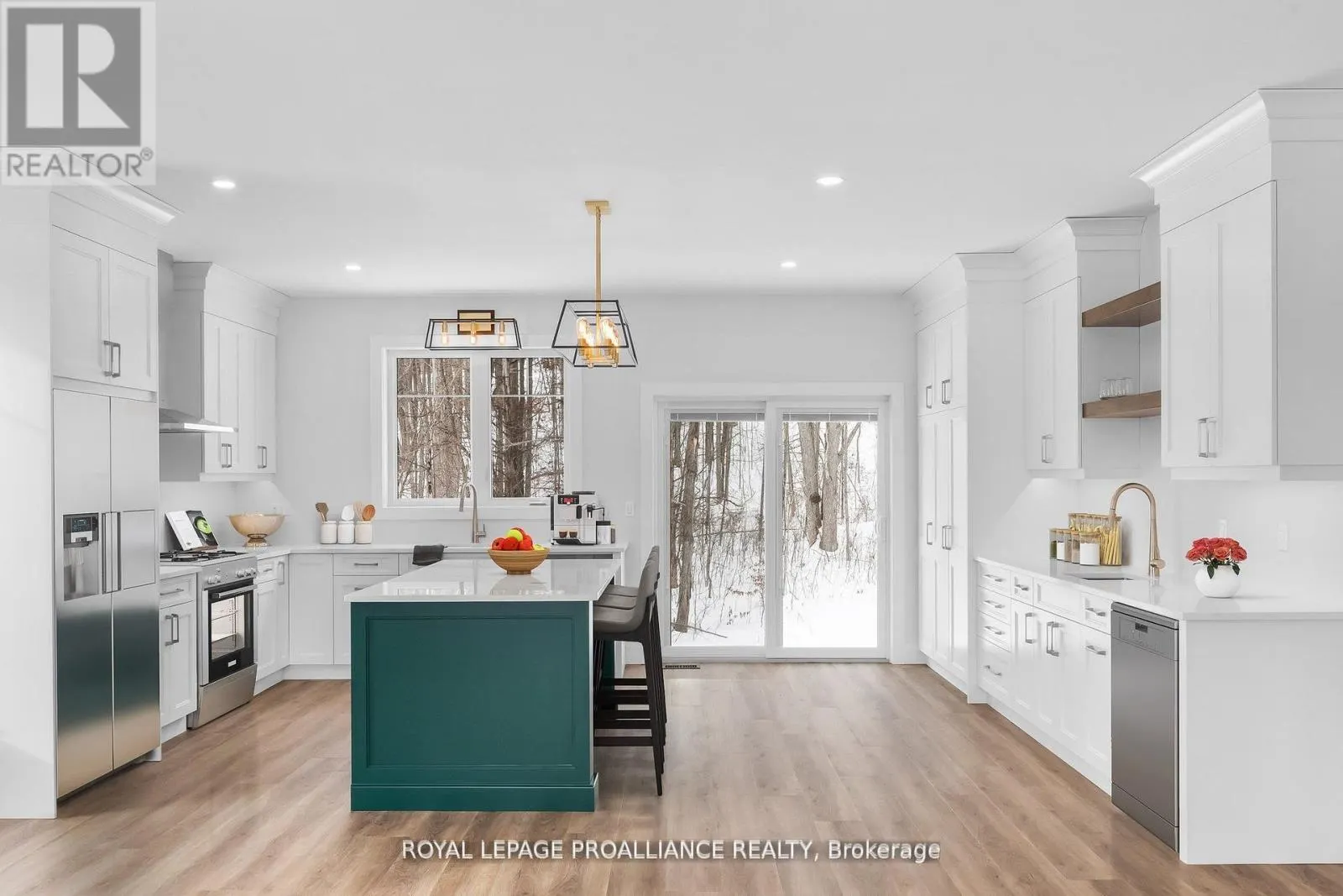 38 RIVERSIDE TRAIL