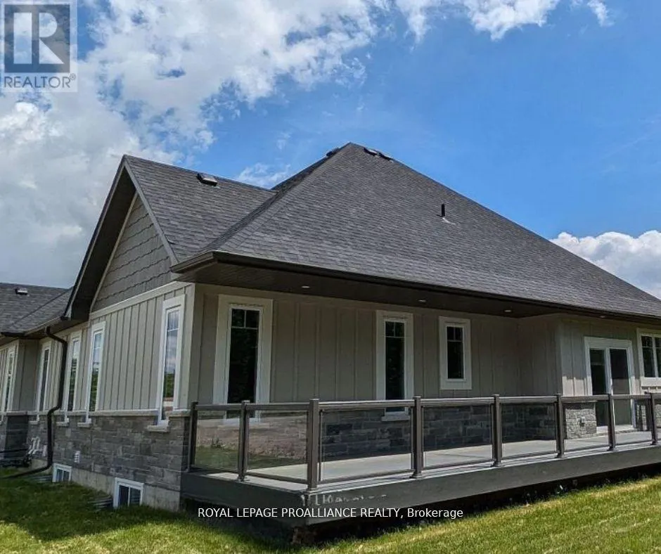 38 RIVERSIDE TRAIL