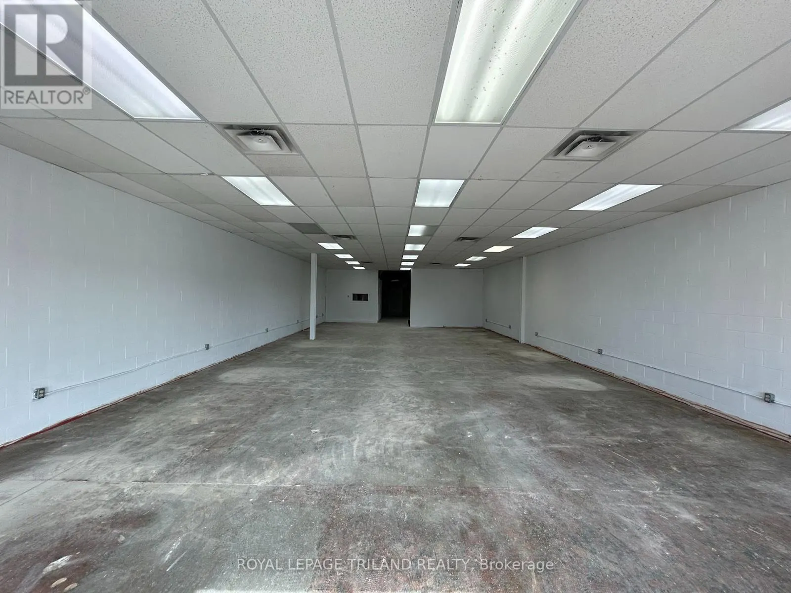 30 - 1398 WELLINGTON ROAD, #30