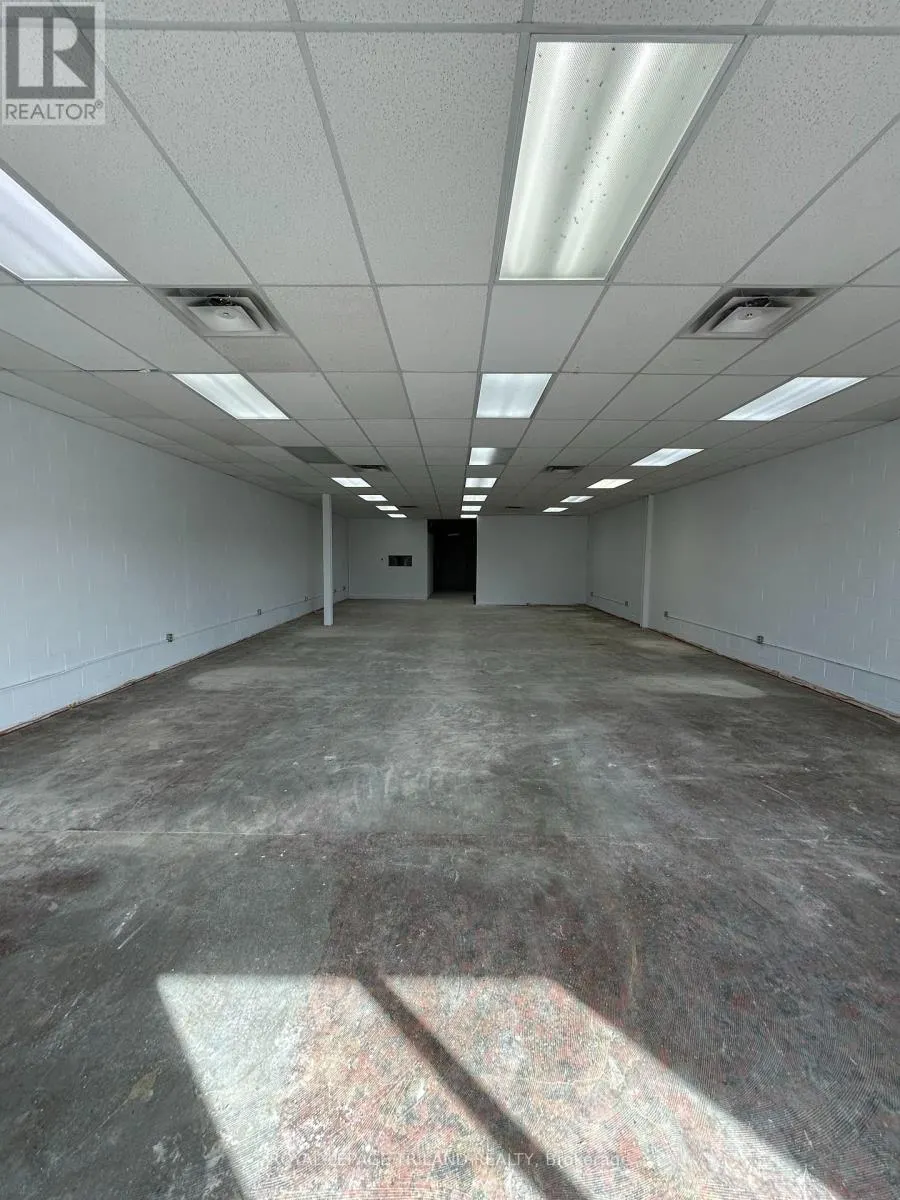 30 - 1398 WELLINGTON ROAD, #30