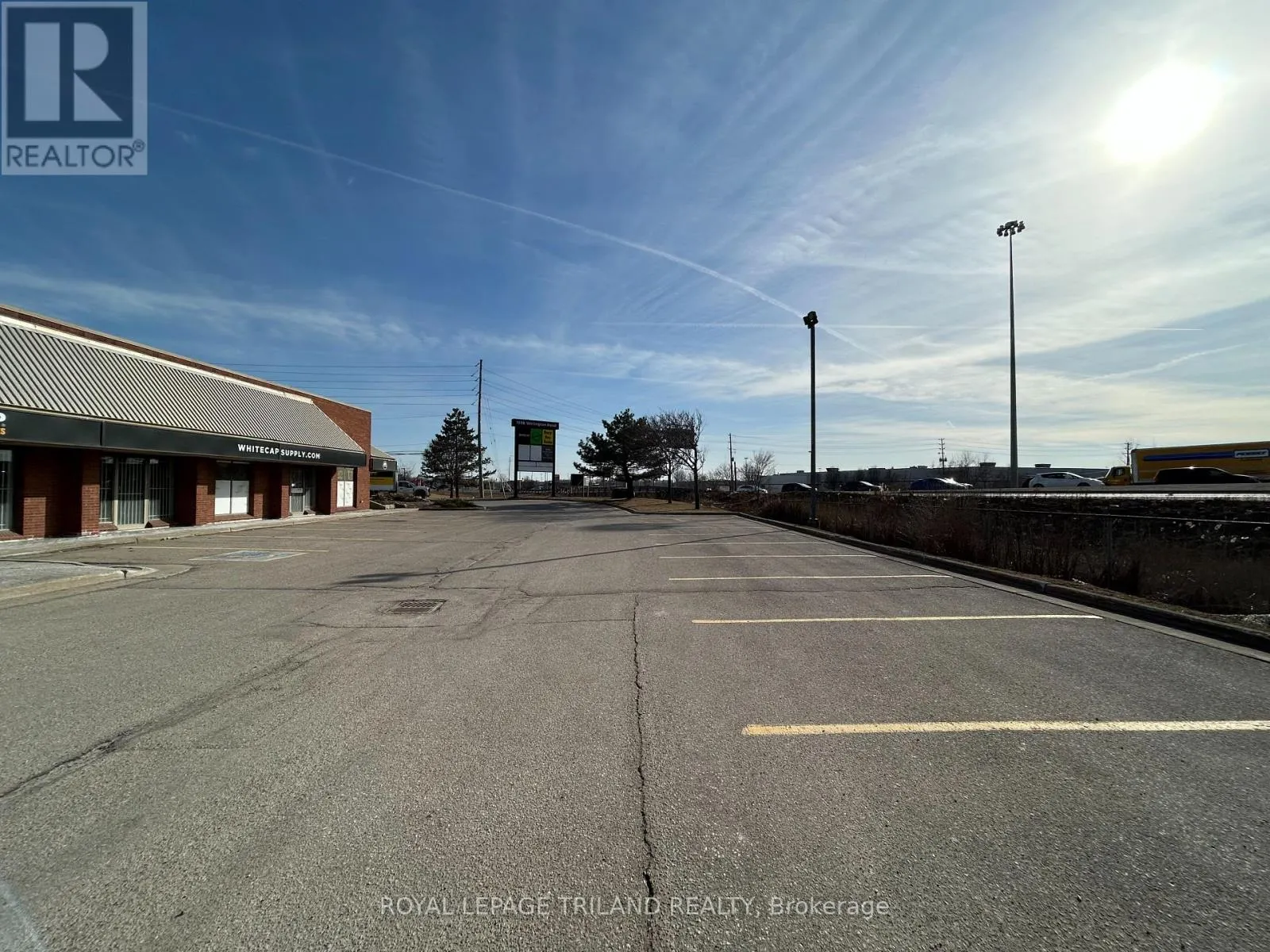 30 - 1398 WELLINGTON ROAD, #30