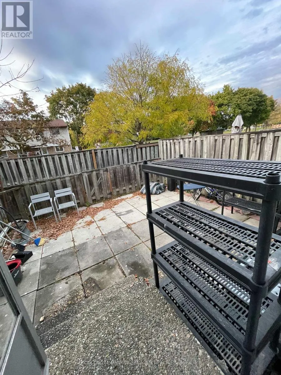 10 - 4868 HENDON WAY