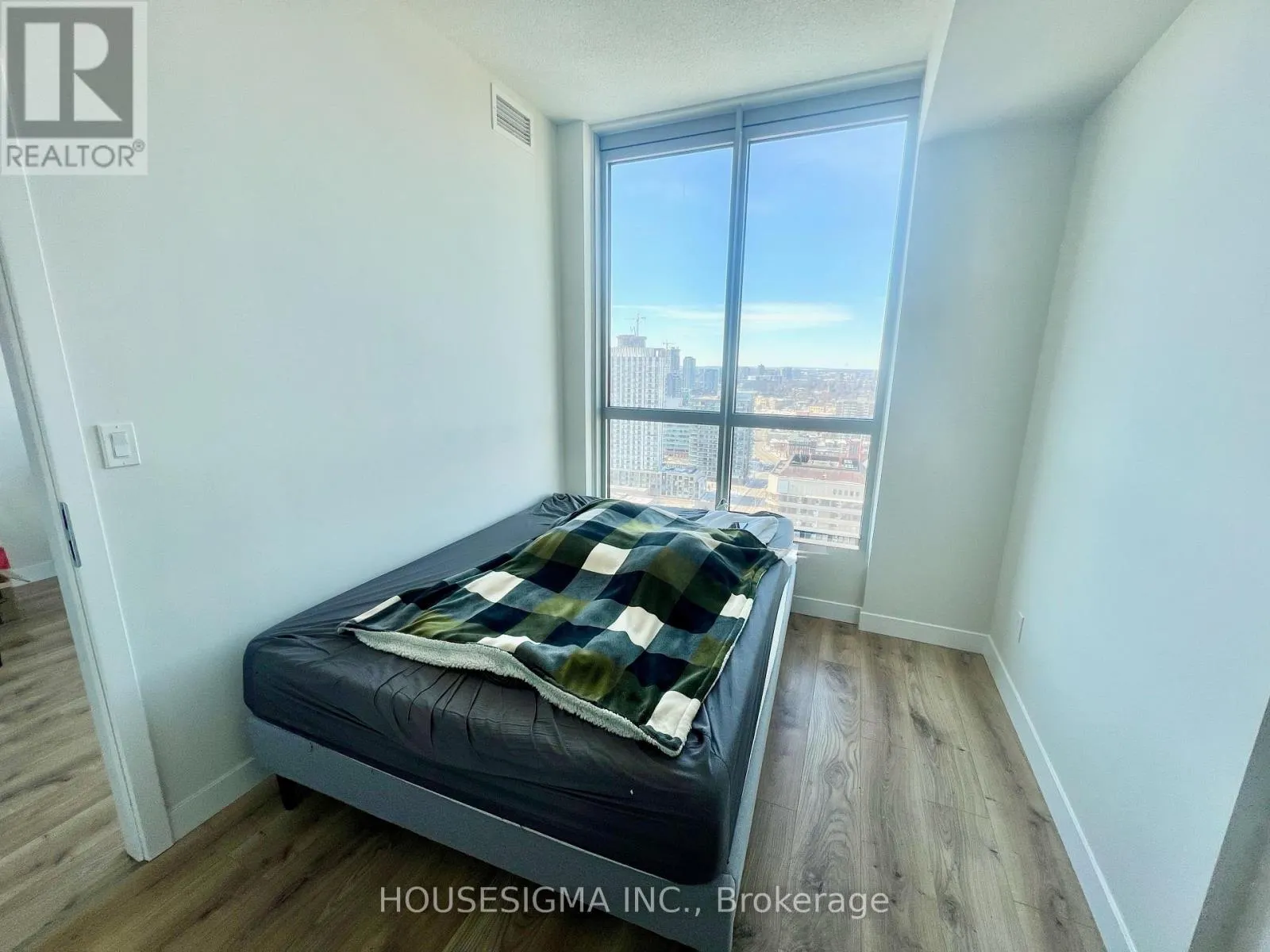 2408 - 60 FREDERICK STREET