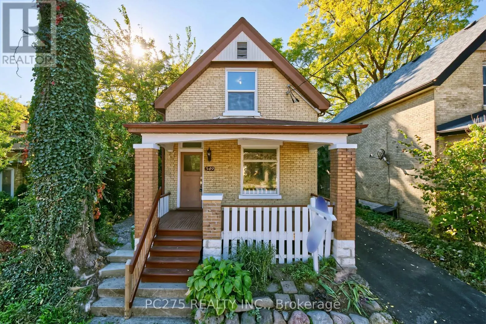 549 QUEBEC STREET